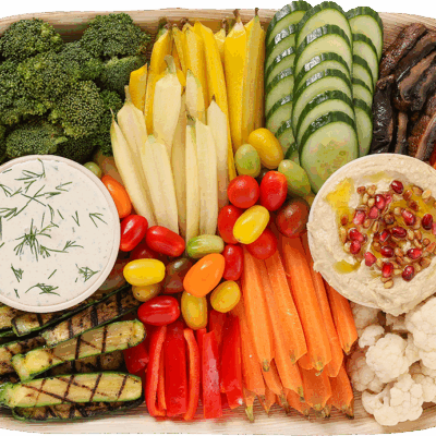 CRUDITÉ AND HUMMUS TRAY